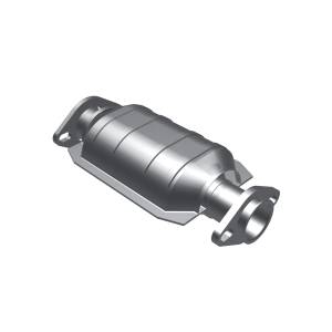 MagnaFlow Exhaust Products HM Grade Direct-Fit Catalytic Converter 23347
