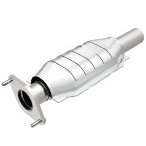 MagnaFlow Exhaust Products OEM Grade Direct-Fit Catalytic Converter 51808