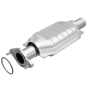 MagnaFlow Exhaust Products OEM Grade Direct-Fit Catalytic Converter 51896