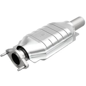 MagnaFlow Exhaust Products California Direct-Fit Catalytic Converter 457018