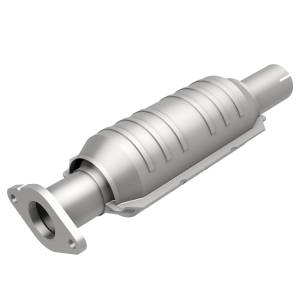 MagnaFlow Exhaust Products OEM Grade Direct-Fit Catalytic Converter 51157