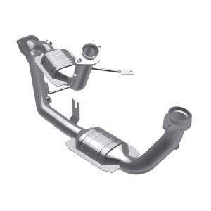 MagnaFlow Exhaust Products California Direct-Fit Catalytic Converter 444023