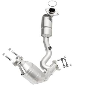 MagnaFlow Exhaust Products OEM Grade Direct-Fit Catalytic Converter 51466