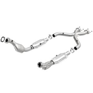 MagnaFlow Exhaust Products California Direct-Fit Catalytic Converter 441114