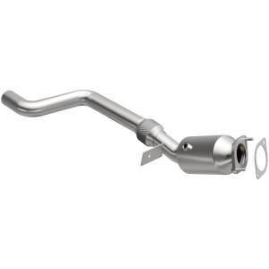 MagnaFlow Exhaust Products California Direct-Fit Catalytic Converter 5561422
