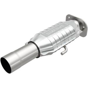 MagnaFlow Exhaust Products Standard Grade Direct-Fit Catalytic Converter 93441