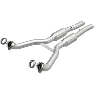 MagnaFlow Exhaust Products California Direct-Fit Catalytic Converter 4481988