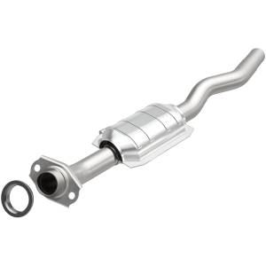 MagnaFlow Exhaust Products Standard Grade Direct-Fit Catalytic Converter 23251