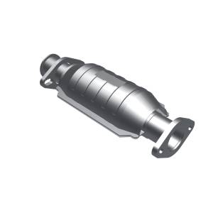 MagnaFlow Exhaust Products Standard Grade Direct-Fit Catalytic Converter 23240