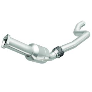 MagnaFlow Exhaust Products OEM Grade Direct-Fit Catalytic Converter 51584