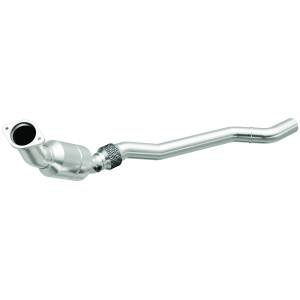 MagnaFlow Exhaust Products OEM Grade Direct-Fit Catalytic Converter 51585