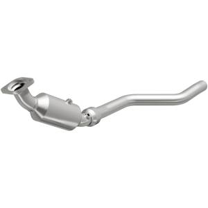 MagnaFlow Exhaust Products California Direct-Fit Catalytic Converter 5561244