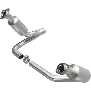 MagnaFlow Exhaust Products California Direct-Fit Catalytic Converter 5451849