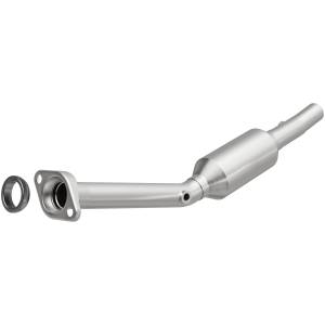 MagnaFlow Exhaust Products California Direct-Fit Catalytic Converter 4481182