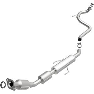 MagnaFlow Exhaust Products California Direct-Fit Catalytic Converter 551581