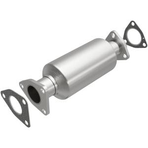 MagnaFlow Exhaust Products Standard Grade Direct-Fit Catalytic Converter 22622