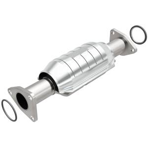 MagnaFlow Exhaust Products Standard Grade Direct-Fit Catalytic Converter 22625