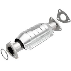 MagnaFlow Exhaust Products Standard Grade Direct-Fit Catalytic Converter 22627