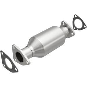 MagnaFlow Exhaust Products Standard Grade Direct-Fit Catalytic Converter 22631