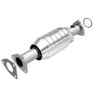 MagnaFlow Exhaust Products HM Grade Direct-Fit Catalytic Converter 22641