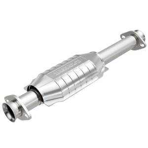 MagnaFlow Exhaust Products Standard Grade Direct-Fit Catalytic Converter 22831