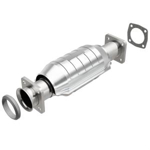 MagnaFlow Exhaust Products Standard Grade Direct-Fit Catalytic Converter 22832