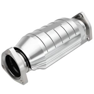 MagnaFlow Exhaust Products Standard Grade Direct-Fit Catalytic Converter 22927