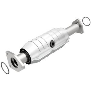 MagnaFlow Exhaust Products HM Grade Direct-Fit Catalytic Converter 23052