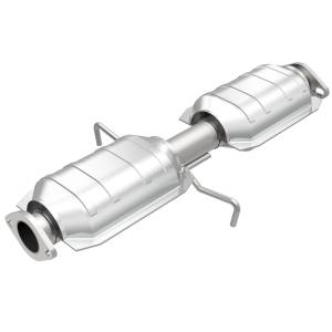 MagnaFlow Exhaust Products Standard Grade Direct-Fit Catalytic Converter 23145