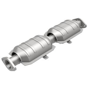 MagnaFlow Exhaust Products Standard Grade Direct-Fit Catalytic Converter 23250