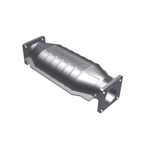 MagnaFlow Exhaust Products Standard Grade Direct-Fit Catalytic Converter 23446