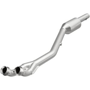 MagnaFlow Exhaust Products OEM Grade Direct-Fit Catalytic Converter 51472