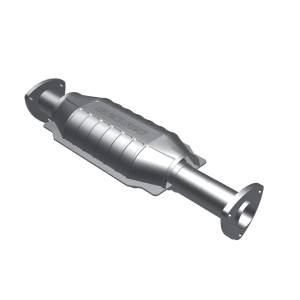 MagnaFlow Exhaust Products Standard Grade Direct-Fit Catalytic Converter 23482