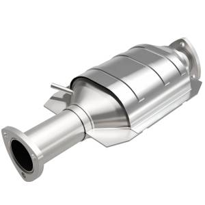 MagnaFlow Exhaust Products Standard Grade Direct-Fit Catalytic Converter 23504