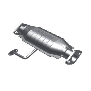 MagnaFlow Exhaust Products Standard Grade Direct-Fit Catalytic Converter 23689