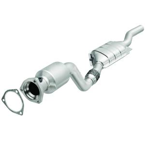 MagnaFlow Exhaust Products HM Grade Direct-Fit Catalytic Converter 23719