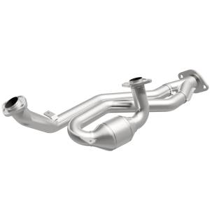 MagnaFlow Exhaust Products HM Grade Direct-Fit Catalytic Converter 23738