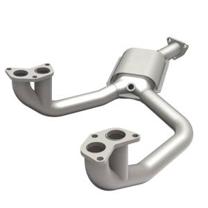 MagnaFlow Exhaust Products Standard Grade Direct-Fit Catalytic Converter 23871