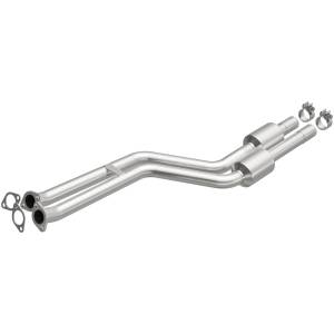 MagnaFlow Exhaust Products OEM Grade Direct-Fit Catalytic Converter 51725