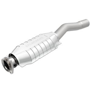 MagnaFlow Exhaust Products Standard Grade Direct-Fit Catalytic Converter 23949