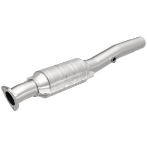 MagnaFlow Exhaust Products HM Grade Direct-Fit Catalytic Converter 24025