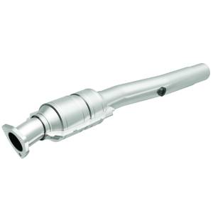 MagnaFlow Exhaust Products HM Grade Direct-Fit Catalytic Converter 24028