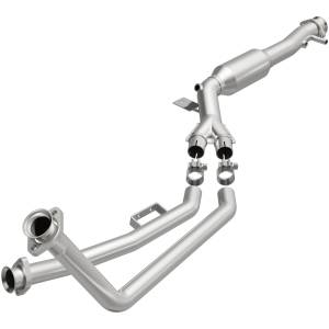 MagnaFlow Exhaust Products California Direct-Fit Catalytic Converter 4481177