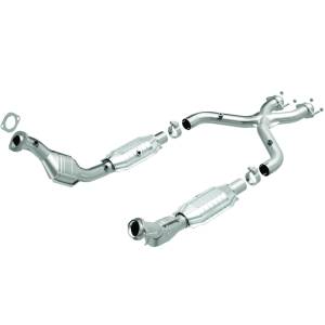 MagnaFlow Exhaust Products California Direct-Fit Catalytic Converter 454018