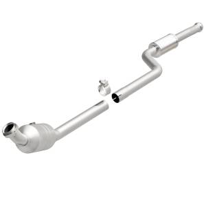 MagnaFlow Exhaust Products OEM Grade Direct-Fit Catalytic Converter 51916