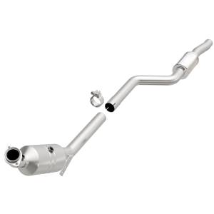 MagnaFlow Exhaust Products OEM Grade Direct-Fit Catalytic Converter 51919