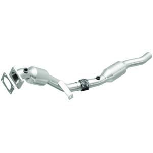 MagnaFlow Exhaust Products OEM Grade Direct-Fit Catalytic Converter 49916