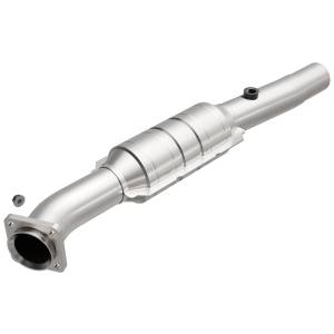 MagnaFlow Exhaust Products OEM Grade Direct-Fit Catalytic Converter 51084