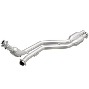 MagnaFlow Exhaust Products OEM Grade Direct-Fit Catalytic Converter 51118