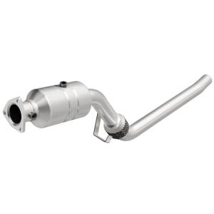 MagnaFlow Exhaust Products OEM Grade Direct-Fit Catalytic Converter 51124